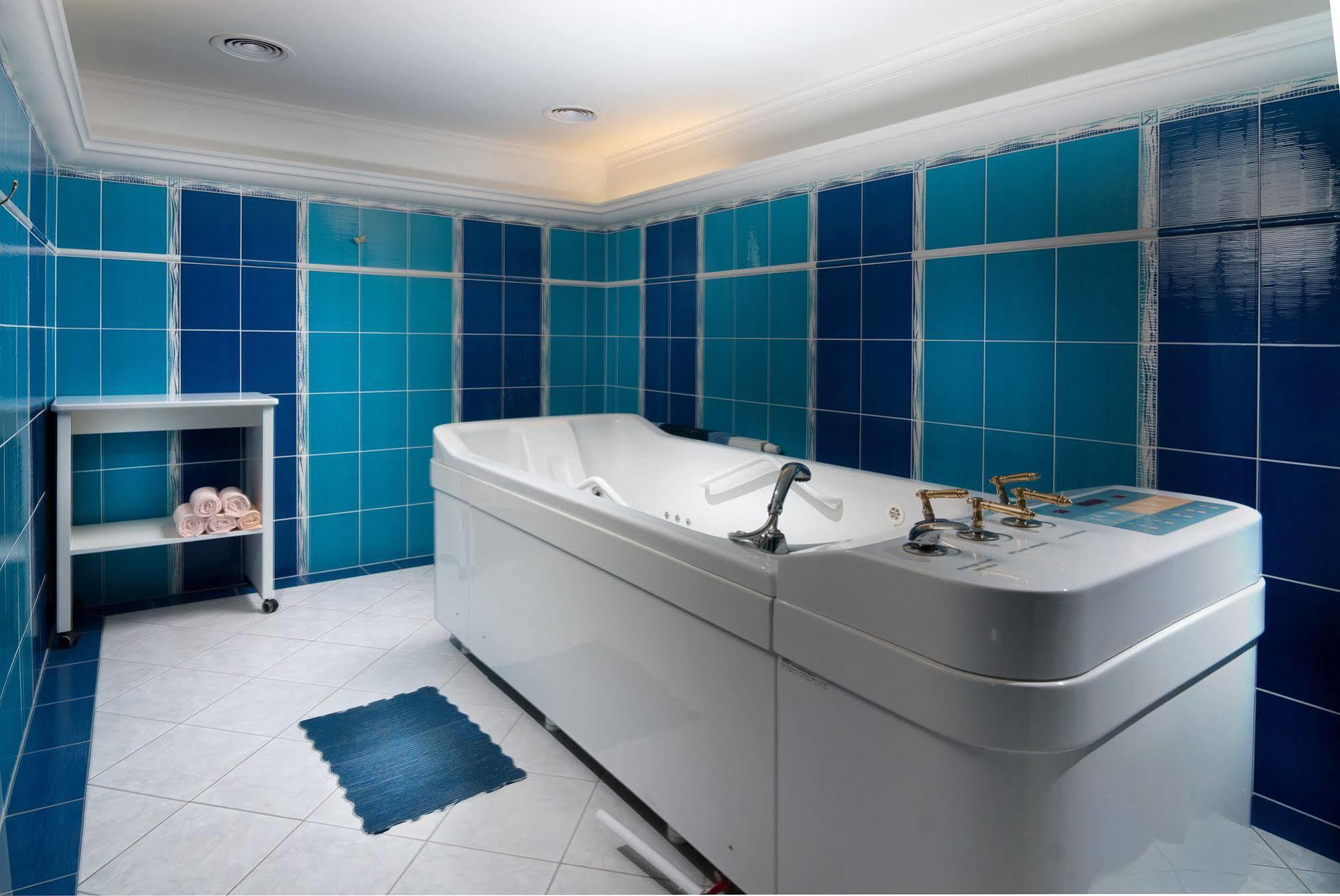 Hotel Malta Karlovy Vary Kültér fotó